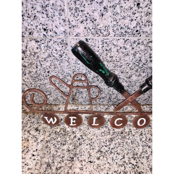 Rustic Metal distressed Welcome Sign - Picture 4 of 6